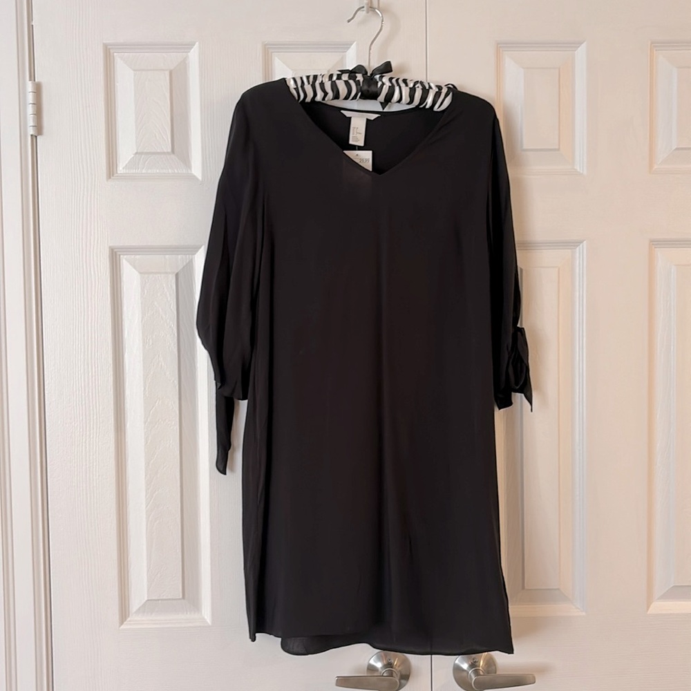 H&M shift dress with cuff detail NWT!